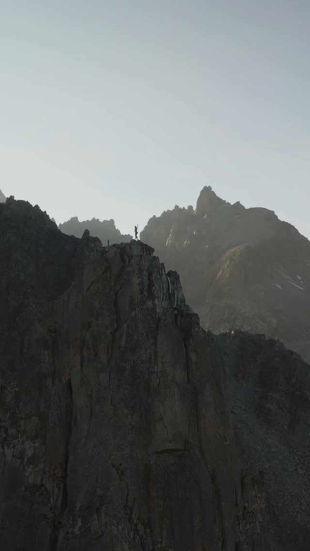 🎬SAVE THE DATE🍿- CINÉ CORSO MARTIGNY 

📆Mardi 4 février 2025 - 20h30

⏱️ 90’

Nous vous proposons une soirée spéciale qui verra la projection de deux films, 
TOUNE D’AUTOMNE (en avant-première !!!) et STILL ALIVE, deux films qui partagent un message d’espoir et de résilience face au cancer! 

Le 4 février, c’est aussi la JOURNÉE MONDIALE CONTRE LE CANCER: Tous les bénéfices de la soirée seront reversés à l’association @climbersagainstcancer, venez nombreuses et nombreux!

En présence de @nicoleberthod, @didier.berthod , @julien_christe et @mariefontannaz 

On se voit tous mardi 🫶🏼
#strongertogether

Crédit Toune d’Automne:
Grimpeur: @nicoleberthod et @didier.berthod 
Réal et caméra: @julien_christe 
Prod: @5elementsproduction 

Crédits Still Alive:
Grimpeur: @klaas_willems 
Réal: @tinomartirano 
Montage: @brianszymanski